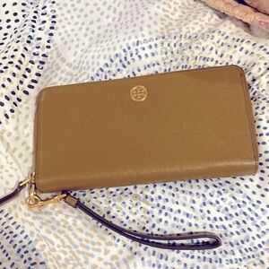Tory Burch wristlet